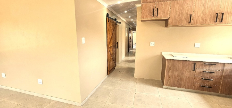 To Let 3 Bedroom Property for Rent in Mooihoek A H North West